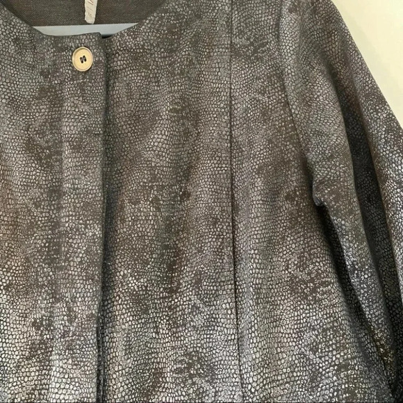 🍁 XCVI Snake Python M Ombre Hip Length Coat Jacket - Picture 2 of 9